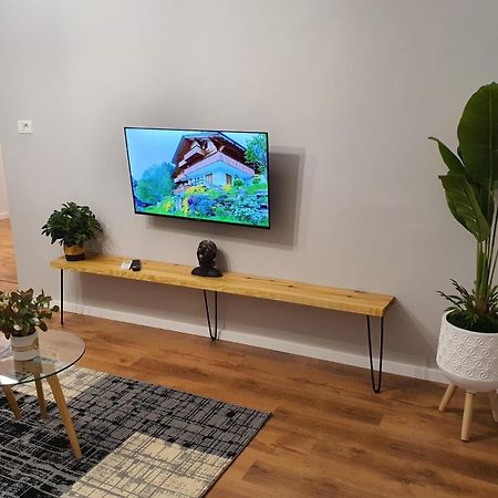 Center Of Tirana Enes'S Apartments ภายนอก รูปภาพ