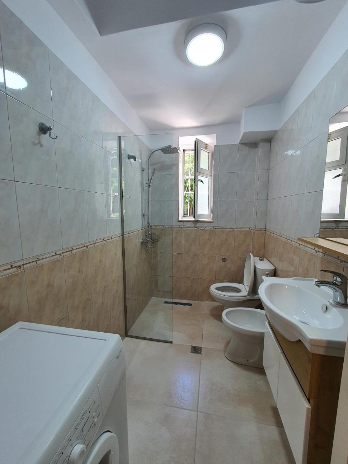 Center Of Tirana Enes'S Apartments ภายนอก รูปภาพ